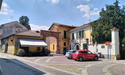 2 locali In Vendita a Cologno Monzese