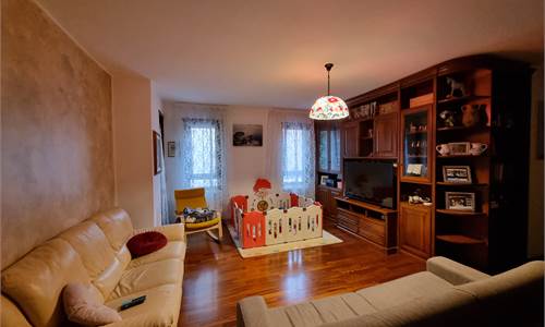 Ampio tre locali in  Vendita